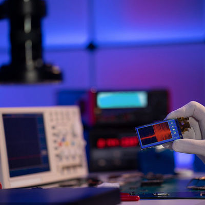 Εξεταστικές υπηρεσίες δοκιμής και επικύρωσης τρίτου εργαστηρίων EMC Emi ESD ηλεκτρονικής επίδειξης οδηγήσεων