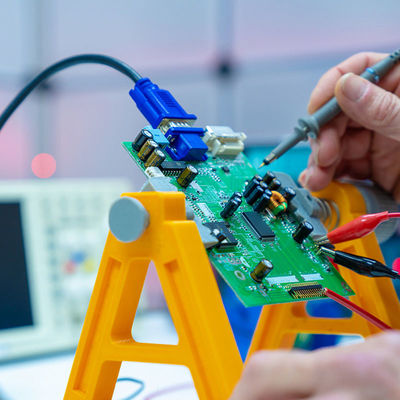 Κυττάρων μπαταριών εξεταστική εργαστηρίων υπηρεσιών 3$η υπηρεσία επικύρωσης τρίτου της FCC κόμματος δοκιμασμένη εργαστήριο